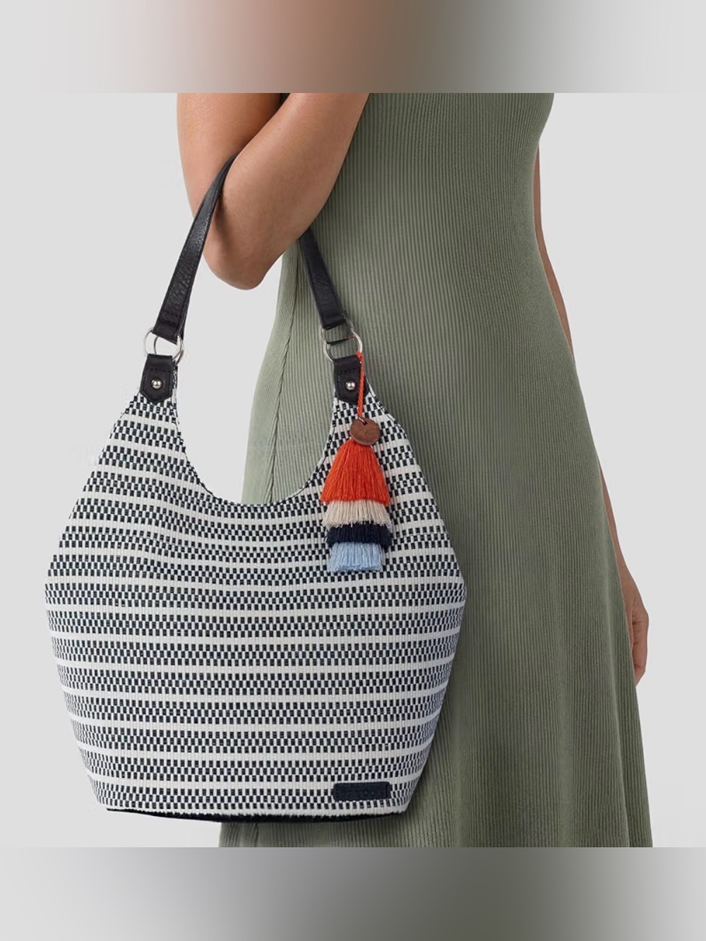 Sakroots Roma Shopper Bag Black White Woven Straw Tassel Tote NWOT
